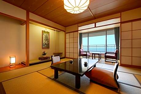 Japanese-Style Quadruple Room with Sea View