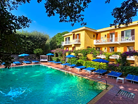 Hotel Cleopatra
