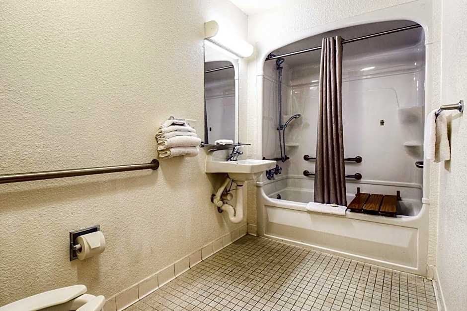 Motel 6-El Cajon, CA - San Diego