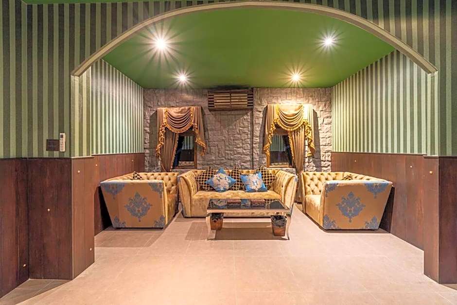 The Castle Pratumnak Hill Pattaya 6 Bedroom