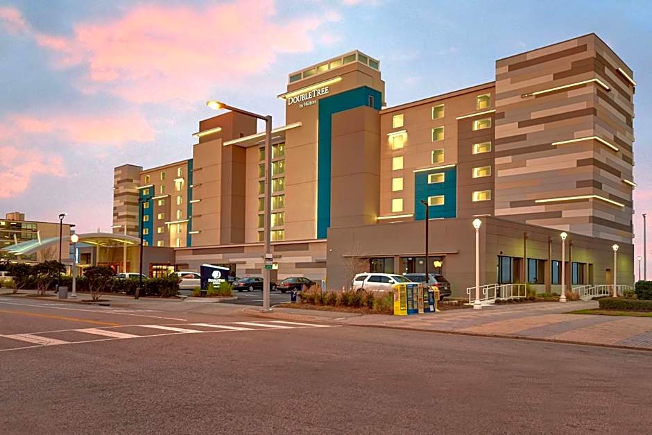 DoubleTree by Hilton Virginia Beach Oceanfront South