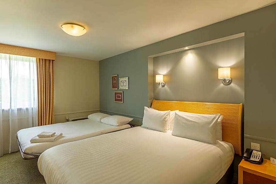 Holiday Inn Brentwood By IHG