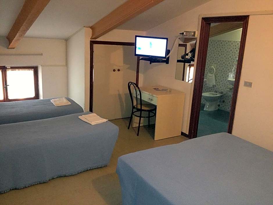 Hotel Rivamare