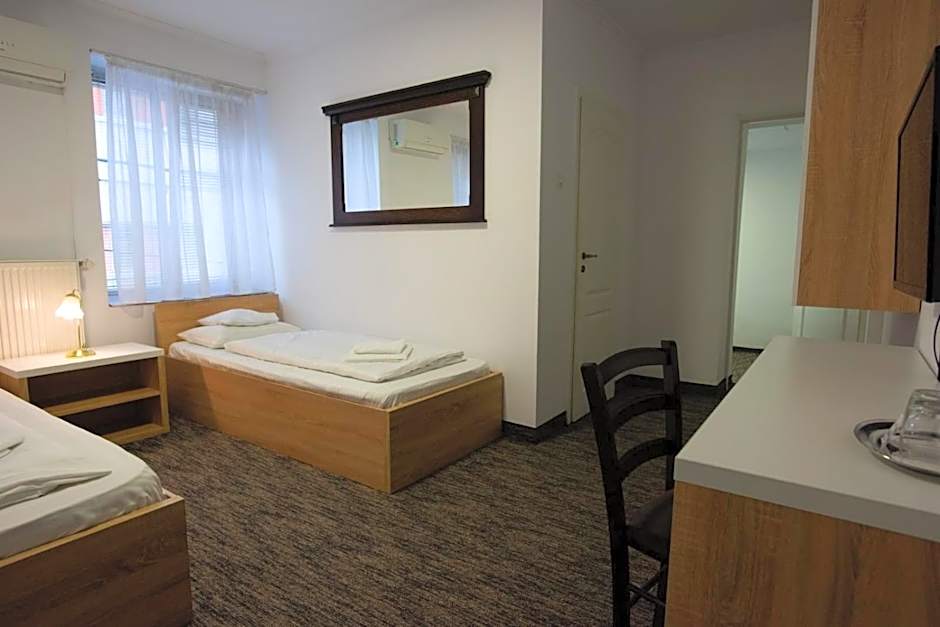 Carnival City Hotel Oradea