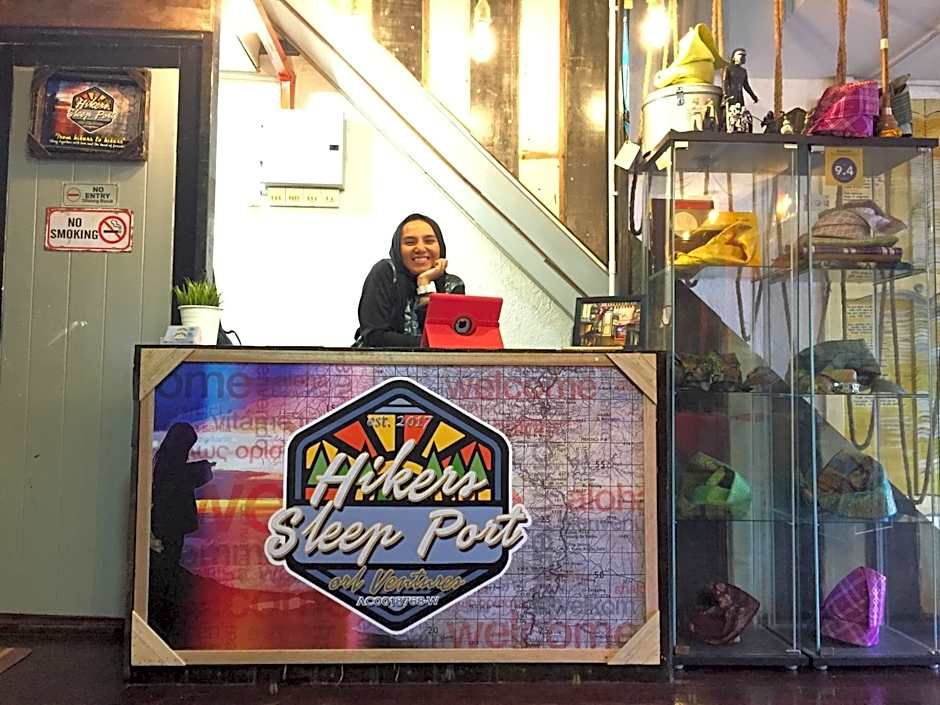 Hikers Sleep Port Guesthouse