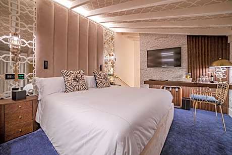 Superior Deluxe Room