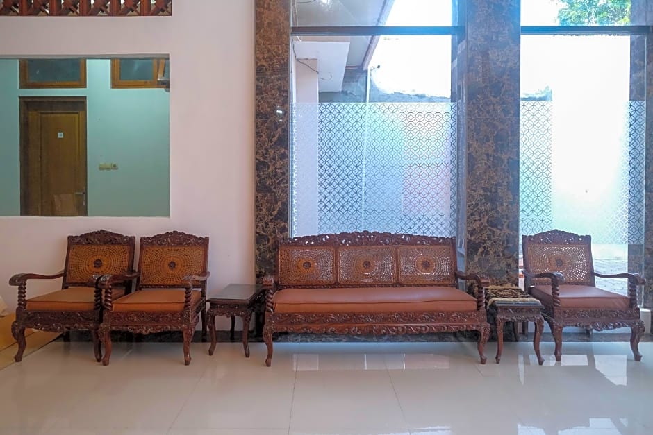 RedDoorz Syariah near Alun Alun Temanggung