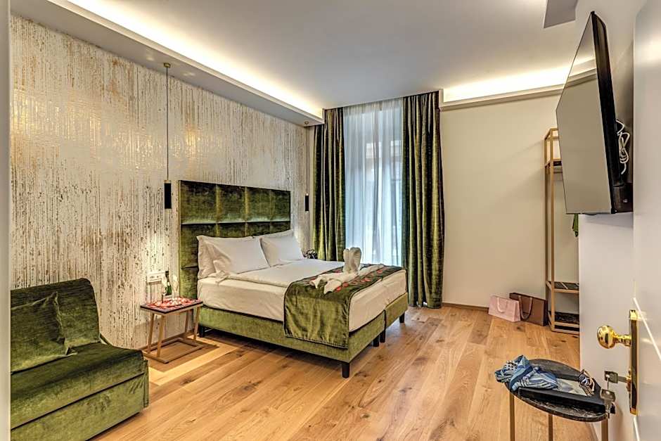 Foto 1 daripada 12 — Junior Suite