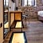 IALNA Boutique Hotel