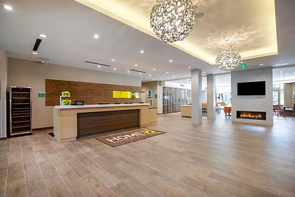 Home2 Suites by Hilton Carlsbad, CA