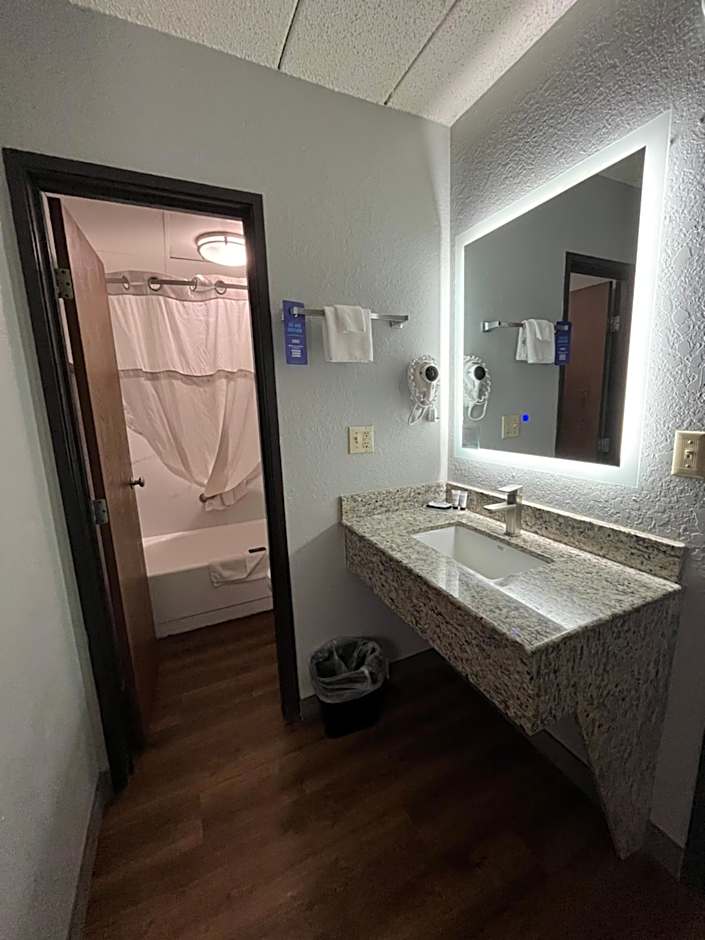 AmericInn by Wyndham Cloquet