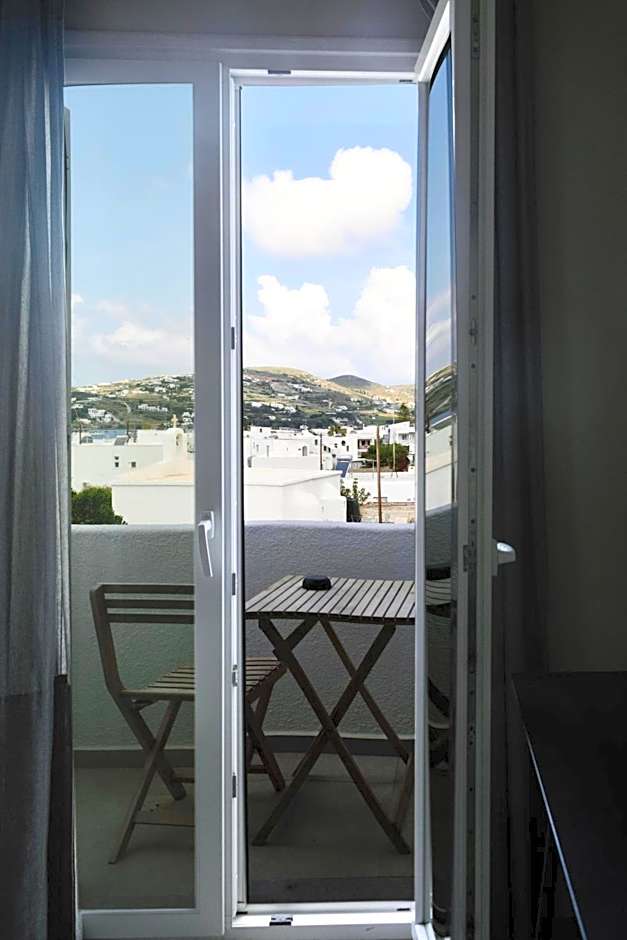 Mellow Paros