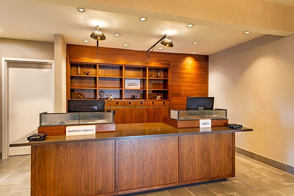 Four Points by Sheraton St. Louis - Fairview Heights