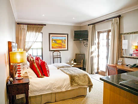 Luxury Double Room (Bath and Shower)