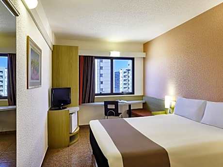 Standard Apartment with One Double Bed