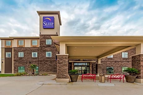 Sleep Inn & Suites