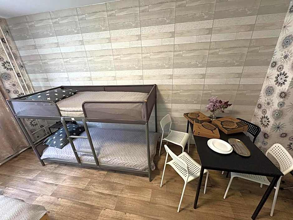 Strādnieku viesnīca - HOSTELIS