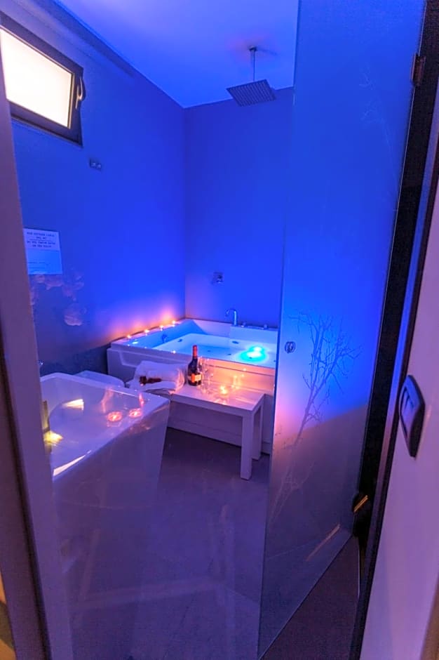 ETNEA 208 LUXURY JACUZZI SUITE Catania