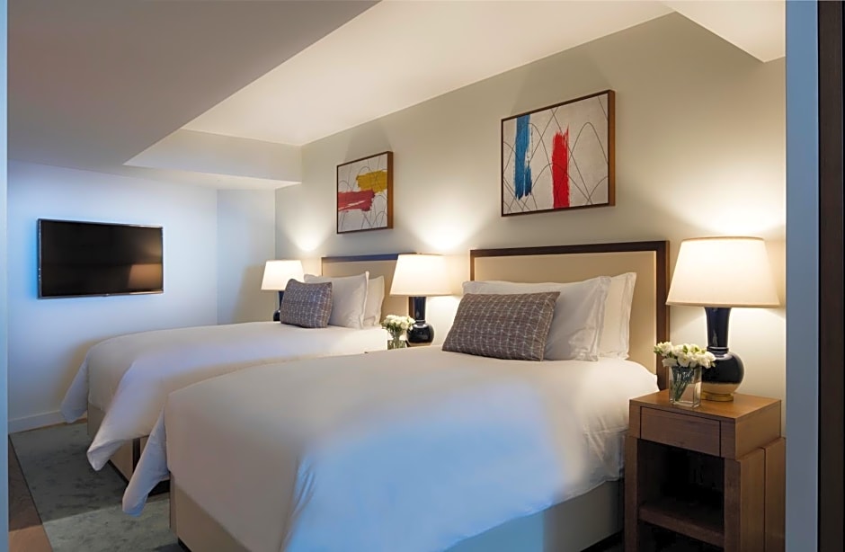 The Ritz-Carlton Residences, Waikiki Beach Hotel