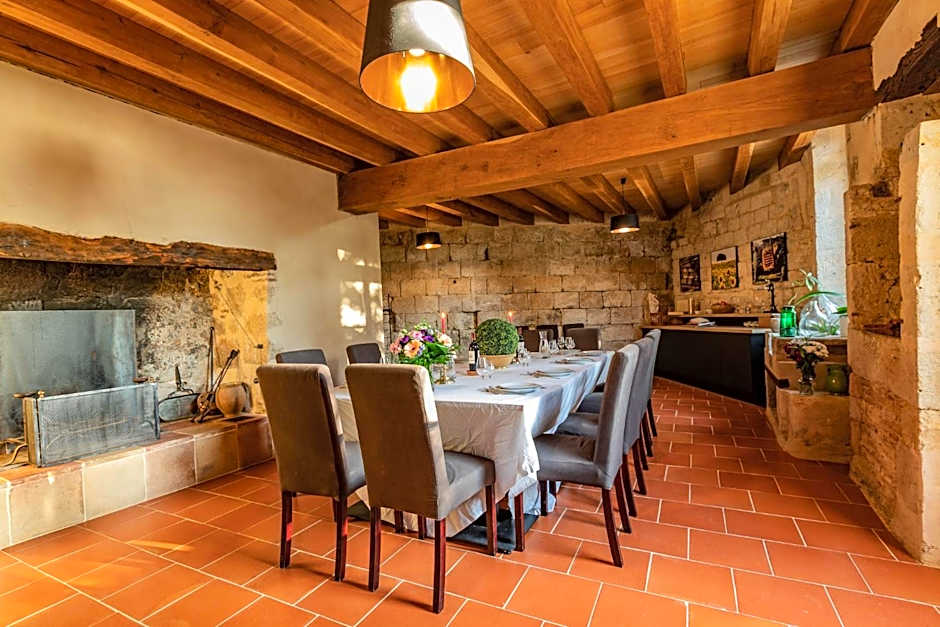 Le Castel Pierre - 7ch&7sdb avec clim, piscine XL, salle fitness et sauna pour 18 personnes
