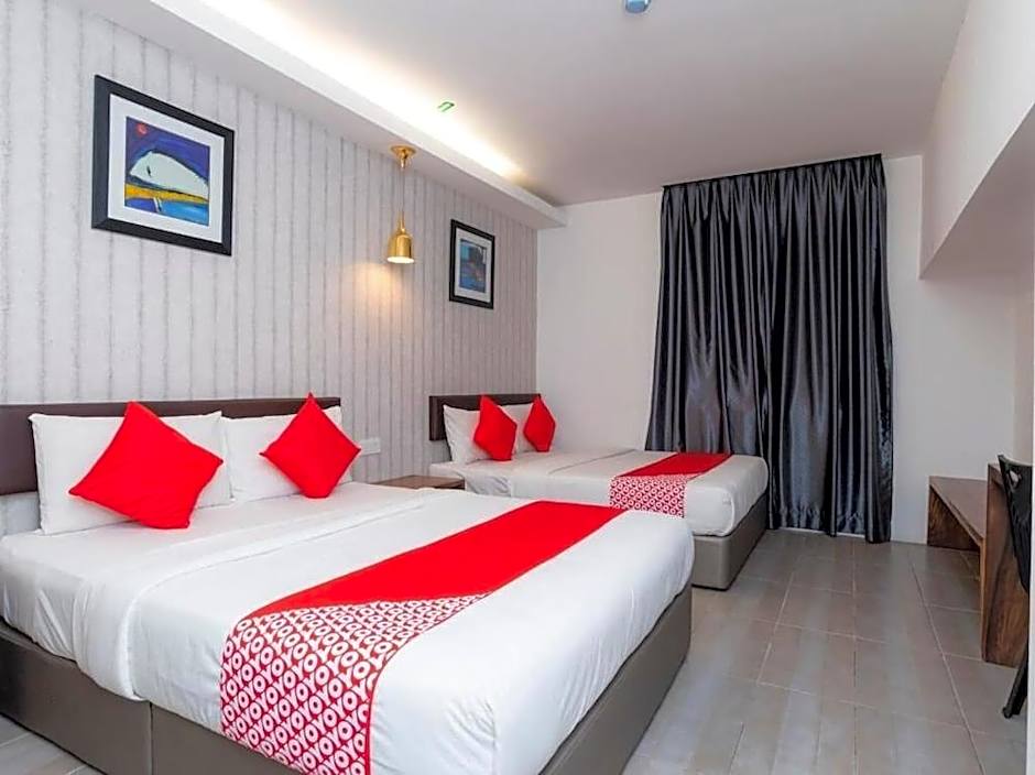 OYO 89355 Big Big Hotel