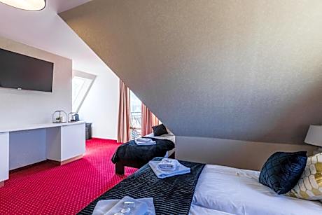 Superior Family Room