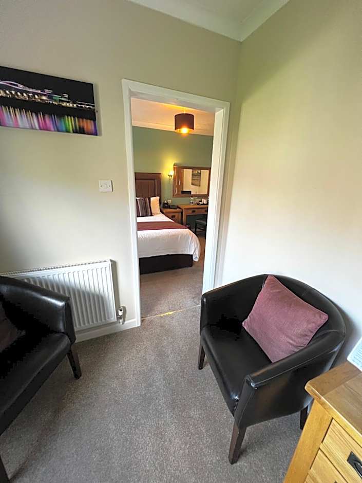 Queenswood Hotel
