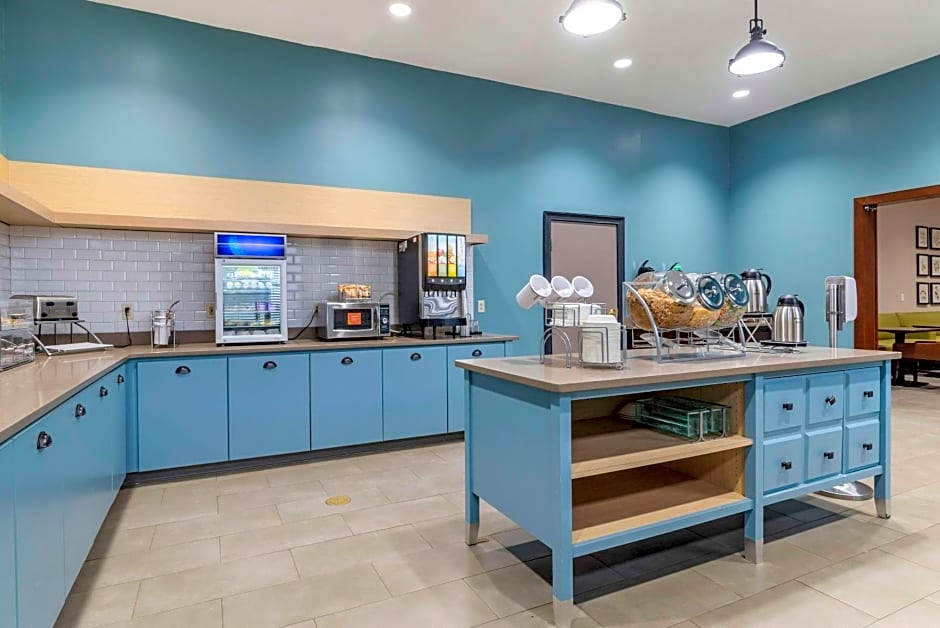 Comfort Inn & Suites Cartersville - Emerson Lake Point