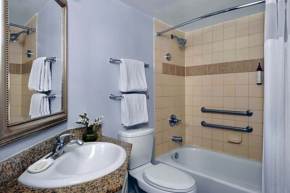 Marriott's Harbour Point And Sunset Pointe At Shelter Cove