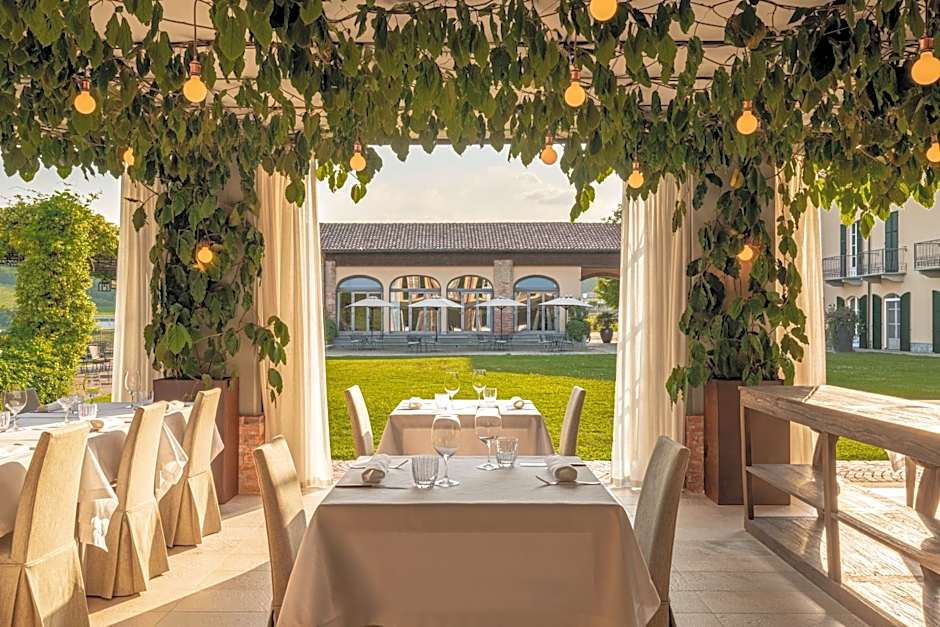 Spinerola Hotel in Cascina & Restaurant Uvaspina