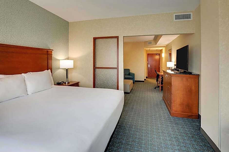 Drury Inn & Suites Grand Rapids