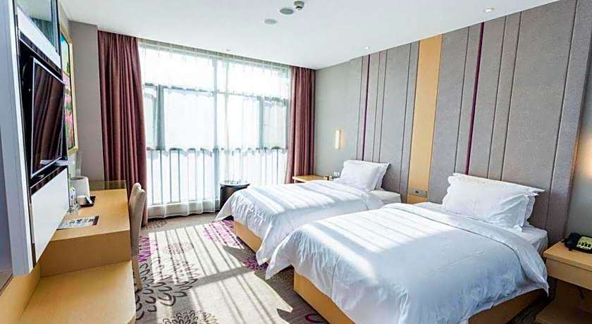 Lavande Hotel Yichang Railway East Station Branch