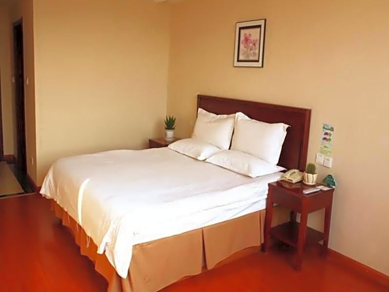 GreenTree Inn Shandong Liaocheng Chiping East Huixin Road Business Hotel