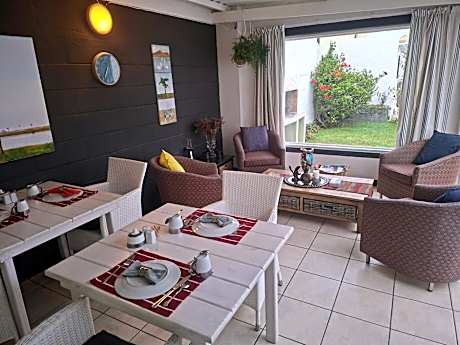 Pebble Stone House Bed & Breakfast