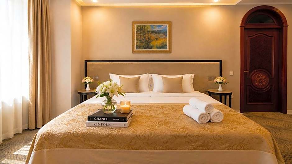 Premier Hotel