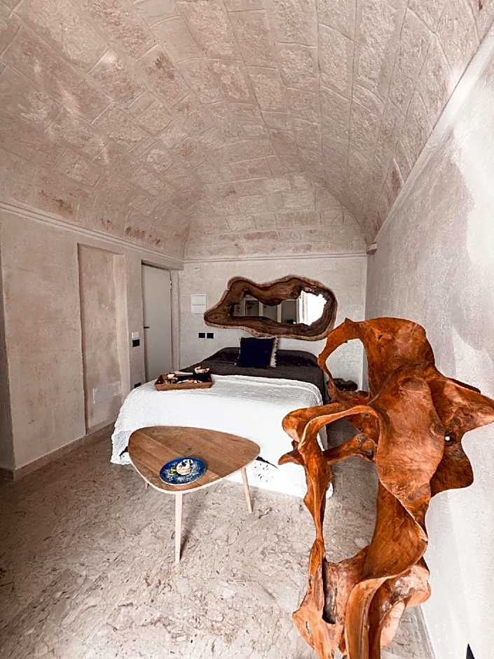 Photo 1 of 7 of 1 King Bed Suite, Ocean View