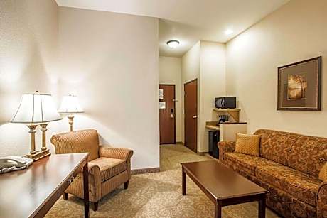 Standard King Suite - Non-Smoking