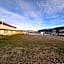 River Valley Inn and Suites By Belvilla