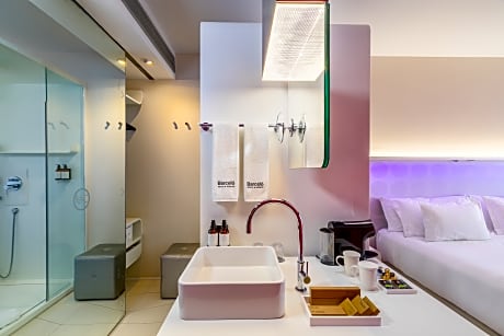 Deluxe Barcelona city View