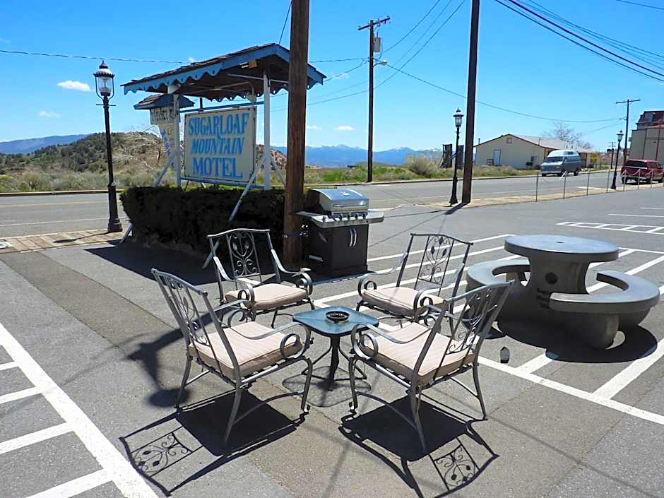 Sugarloaf Mountain Motel