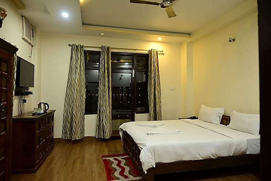 Hotel Ganga Monastery