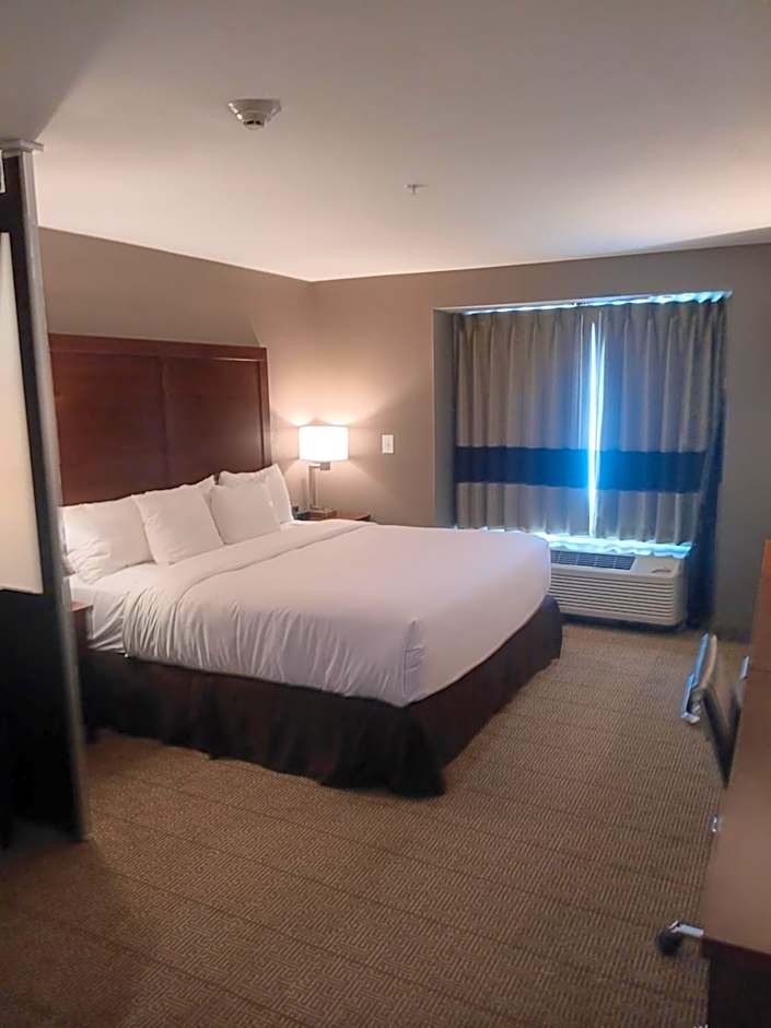 Comfort Inn & Suites