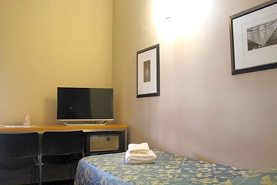 Club Hotel