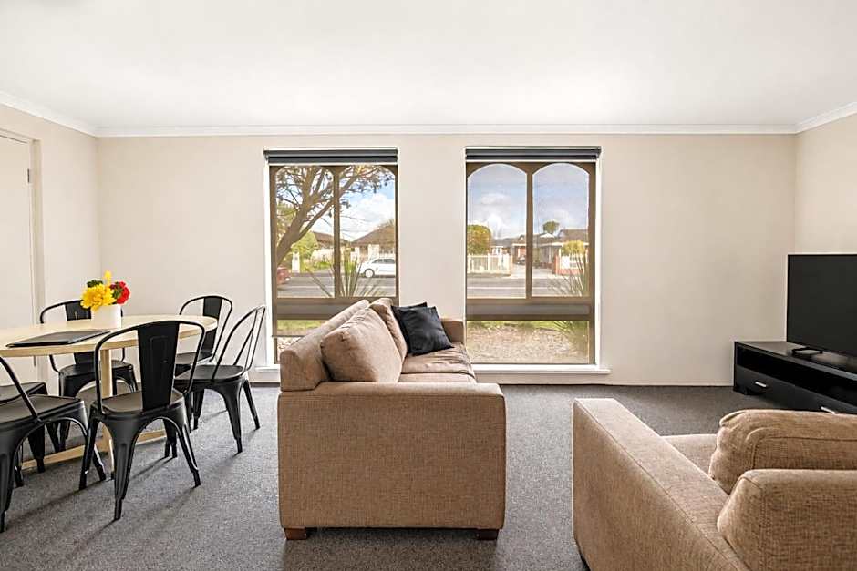Arkana Motor Inn & Terrace Apartments
