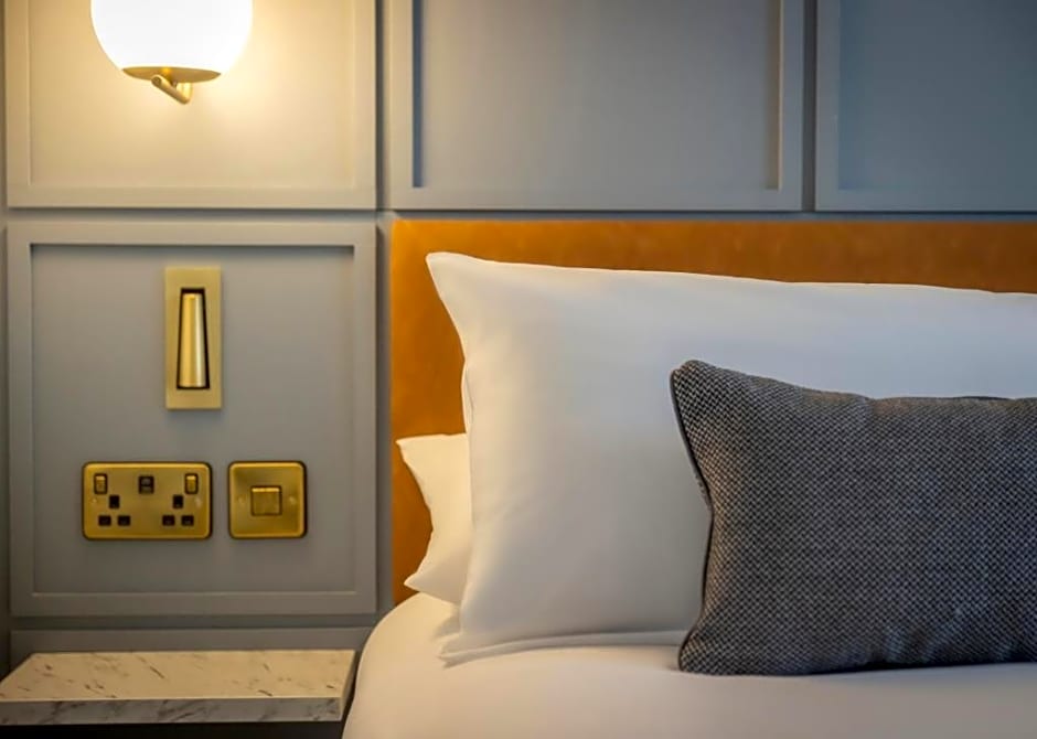 Leonardo Hotel Galway - Formerly Jurys Inn