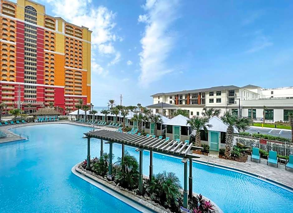 CHARD ON ICE, BRAND NEW, Walk to Pier Park, 3 Bedrooms