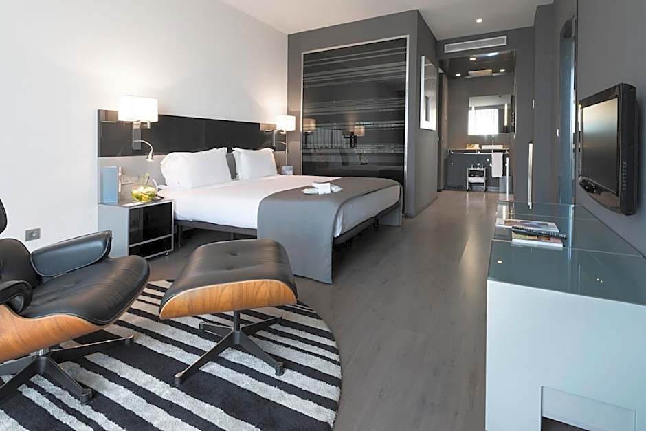 Photo 1 of 8 of Junior Suite