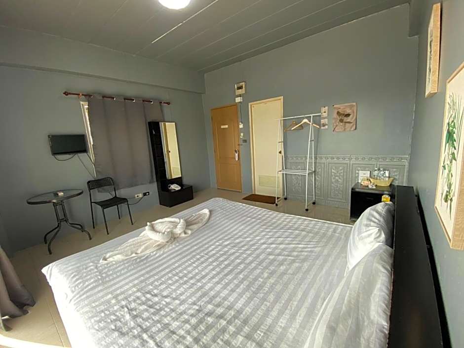 Grand Bangsaen Hotel