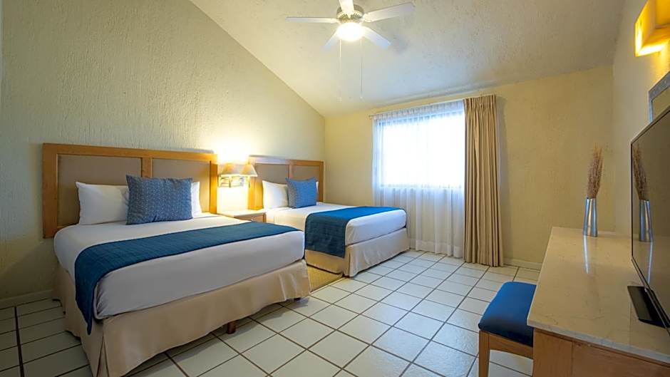 Park Royal Homestay Los Cabos