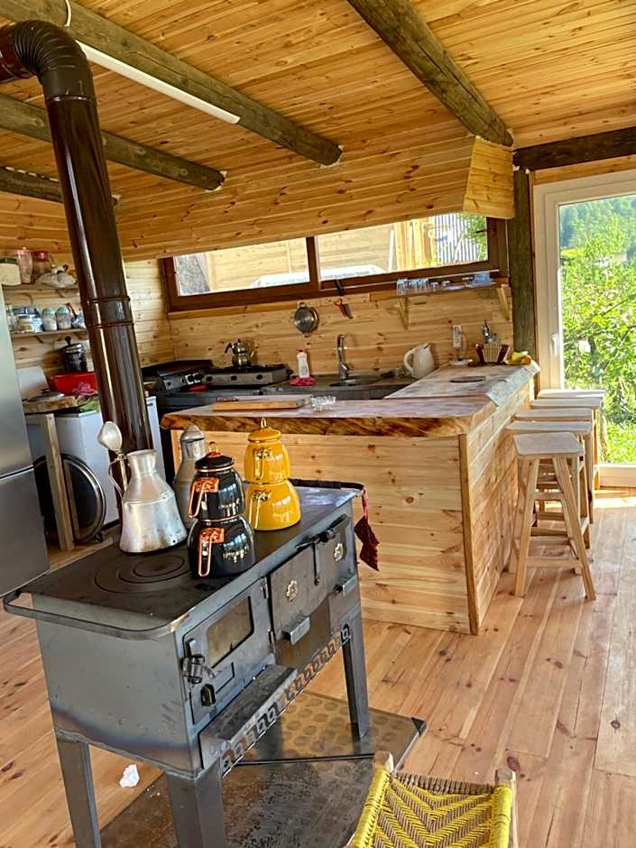 Cemilyano Bungalov Restaurant